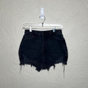 Hollister Curvy Ultra High Rise Mom Shorts - Size 3/26